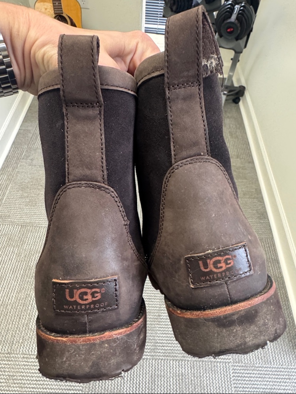 Ugg Men’s Hendron TL Fleece-Lined Waterproof Boot in Stout Brown, size 9 - Picture 5 of 9